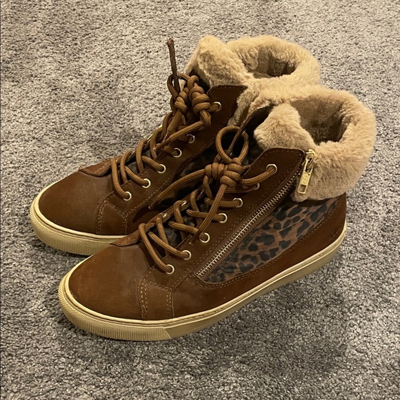 EUC Cougar Brand Women’s Brown Suede Sneaker Boots with Leopard Print - Picture 4 of 8